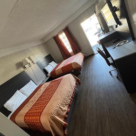 Budget Inn Carthage Esterno foto