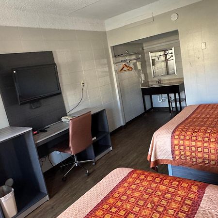 Budget Inn Carthage Esterno foto